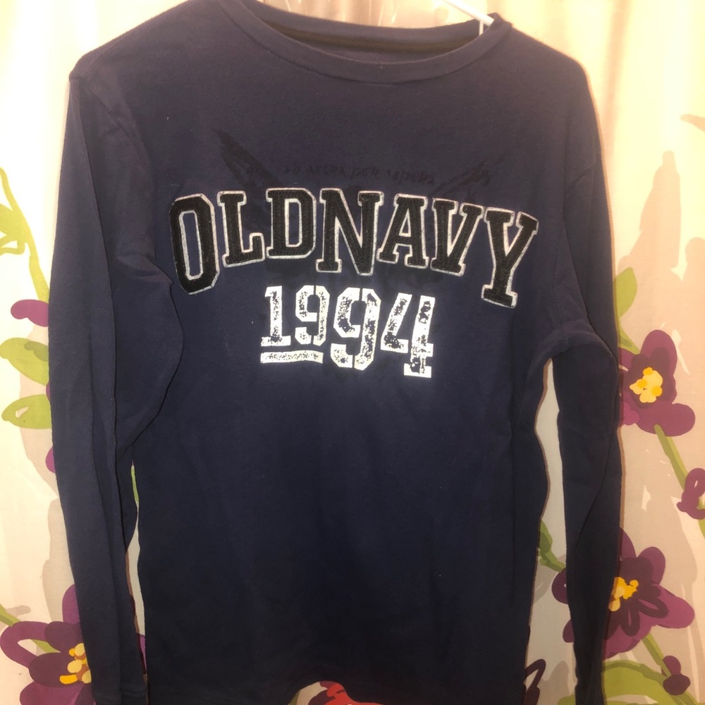 Kids Old Navy thermal long sleeve t-shirt